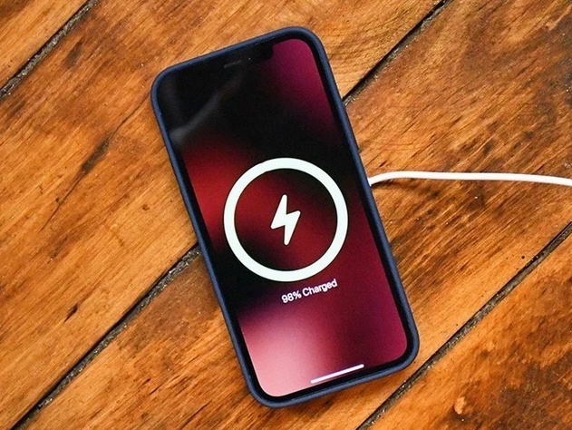 仲巴苹果手机维修分享iPhone 12可以随便充电吗 
